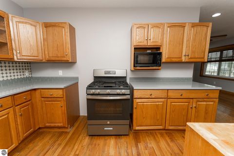 Tiny photo for 632 E Michigan Street, Farwell, MI 48622 (MLS # 1942777)