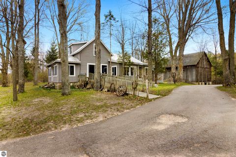 Photo of 5322 Rushton Road, Central Lake, MI 49622 (MLS # 1945005)