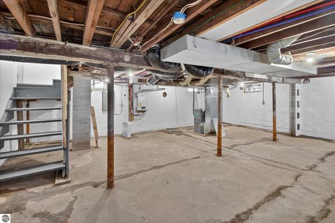 Tiny photo for 711 Rockingham Avenue, Alma, MI 48801 (MLS # 1942860)