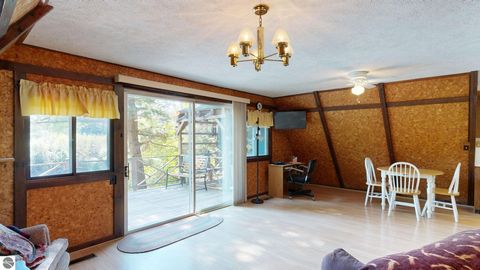 Tiny photo for 724 Lynn Drive, Roscommon, MI 48653 (MLS # 1944162)