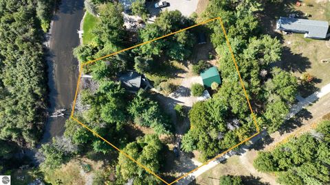 Tiny photo for 724 Lynn Drive, Roscommon, MI 48653 (MLS # 1944162)