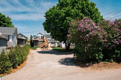 Tiny photo for 706 Forest Avenue, Frankfort, MI 49635 (MLS # 1942907)