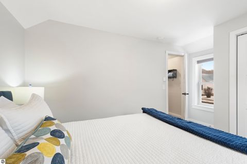 Tiny photo for 706 Forest Avenue, Frankfort, MI 49635 (MLS # 1942907)