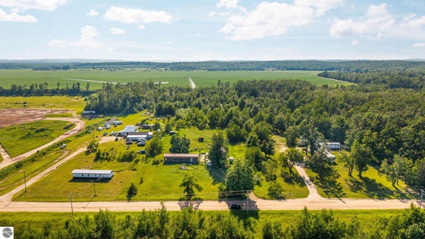 436 TOBIAS RD, ELMIRA, MI 49730 - Image d5bc77a69e1eb437fce711f93e2ddb89/2478166860