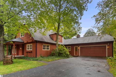 Tiny photo for 9095 Bear Creek Drive, Kaleva, MI 49645 (MLS # 1950119)