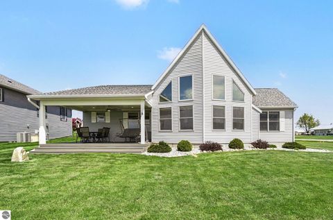 Photo of 6628 Spinnaker Drive, Crystal, MI 48818 (MLS # 1944744)
