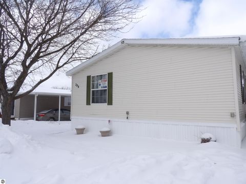 Photo of 388 Fairway Drive, Cadillac, MI 49601 (MLS # 1942131)