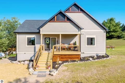 Photo of 4225 Schoolcraft Road, Bellaire, MI 49615 (MLS # 1948518)