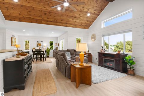 Tiny photo for 4225 Schoolcraft Road, Bellaire, MI 49615 (MLS # 1948518)