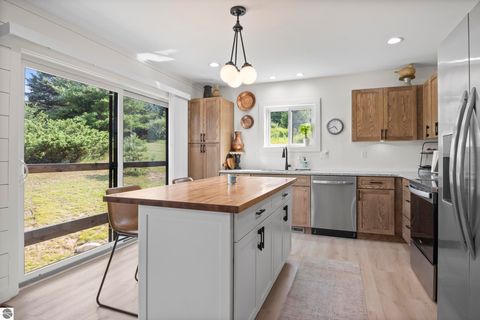 Tiny photo for 4225 Schoolcraft Road, Bellaire, MI 49615 (MLS # 1948518)