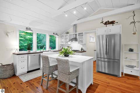 Tiny photo for 372 S Shore DR, Suttons Bay, MI 49682 (MLS # 1948775)
