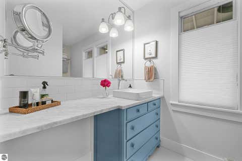 Tiny photo for 372 S Shore DR, Suttons Bay, MI 49682 (MLS # 1948775)