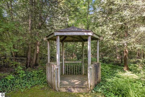 Tiny photo for 372 S Shore DR, Suttons Bay, MI 49682 (MLS # 1948775)
