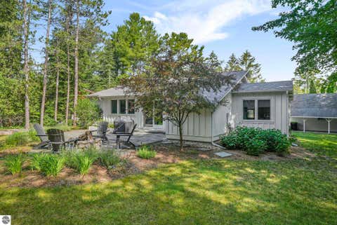 Tiny photo for 372 S Shore DR, Suttons Bay, MI 49682 (MLS # 1948775)