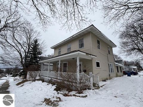 Tiny photo for 319 E Nelson Street, Cadillac, MI 49601 (MLS # 1941308)