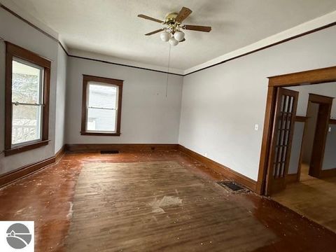 Tiny photo for 319 E Nelson Street, Cadillac, MI 49601 (MLS # 1941308)