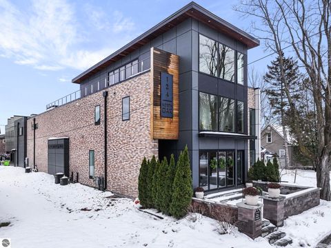 Tiny photo for 124 N Oak Street, Traverse City, MI 49684 (MLS # 1941483)