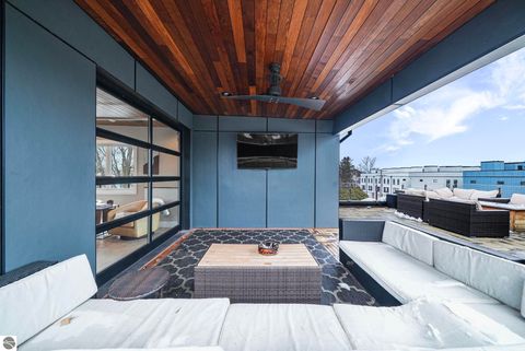 Tiny photo for 124 N Oak Street, Traverse City, MI 49684 (MLS # 1941483)