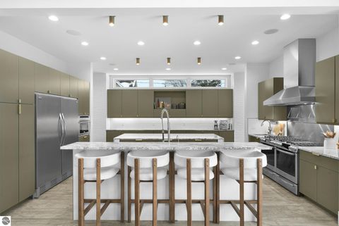 Tiny photo for 124 N Oak Street, Traverse City, MI 49684 (MLS # 1941483)