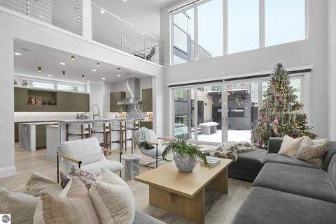 Tiny photo for 124 N Oak Street, Traverse City, MI 49684 (MLS # 1941483)