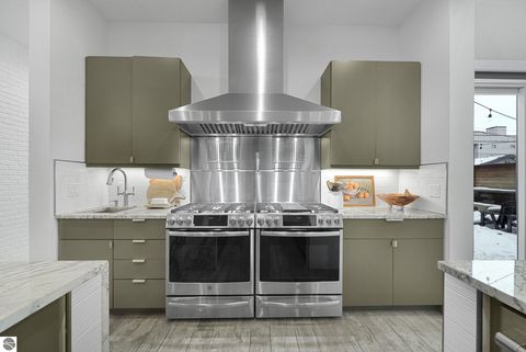 Tiny photo for 124 N Oak Street, Traverse City, MI 49684 (MLS # 1941483)