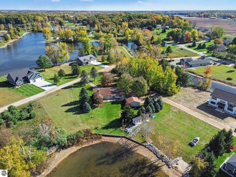 Tiny photo for 1009 Channel Drive, Lake Isabella, MI 48893 (MLS # 1951767)