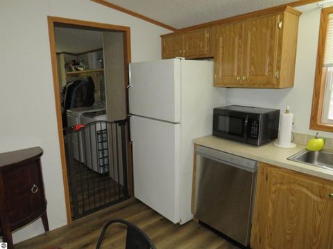 Tiny photo for 108 Arrowwood, Prudenville, MI 48651 (MLS # 1943287)