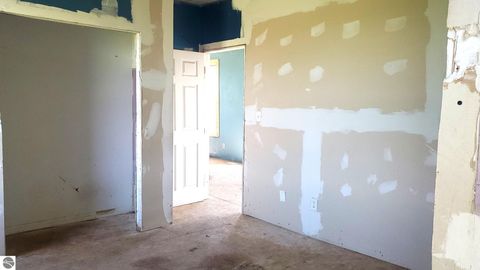 Tiny photo for 2989 N Vandecar Road, Mt Pleasant, MI 48858 (MLS # 1945474)