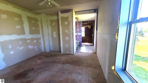 Tiny photo for 2989 N Vandecar Road, Mt Pleasant, MI 48858 (MLS # 1945474)