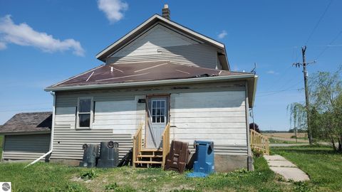 Tiny photo for 2989 N Vandecar Road, Mt Pleasant, MI 48858 (MLS # 1945474)