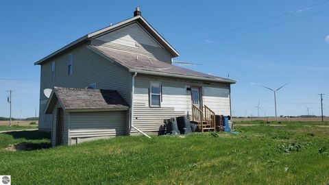 Tiny photo for 2989 N Vandecar Road, Mt Pleasant, MI 48858 (MLS # 1945474)