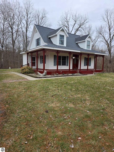 Tiny photo for 2283 S River, Beaverton, MI 48612 (MLS # 1943922)