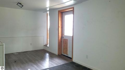 Tiny photo for 5500 85th Avenue, Evart, MI 49631 (MLS # 1943873)