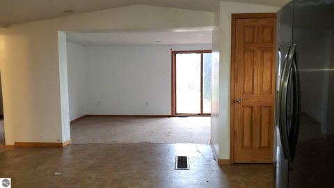 Tiny photo for 5500 85th Avenue, Evart, MI 49631 (MLS # 1943873)