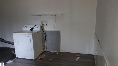 Tiny photo for 5500 85th Avenue, Evart, MI 49631 (MLS # 1943873)