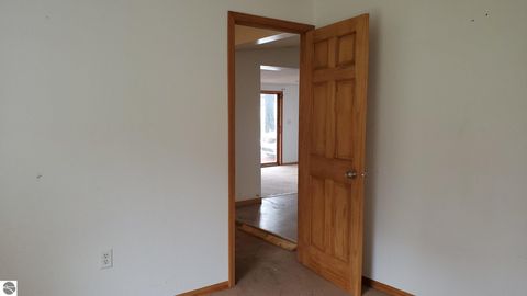 Tiny photo for 5500 85th Avenue, Evart, MI 49631 (MLS # 1943873)