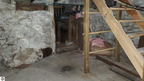 Tiny photo for 5500 85th Avenue, Evart, MI 49631 (MLS # 1943873)