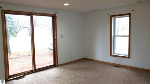 Tiny photo for 5500 85th Avenue, Evart, MI 49631 (MLS # 1943873)