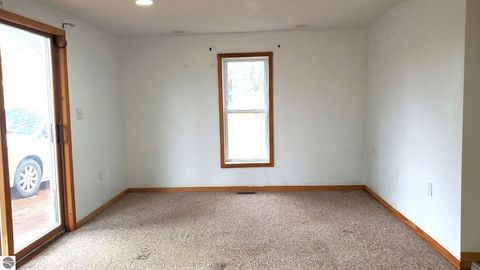 Tiny photo for 5500 85th Avenue, Evart, MI 49631 (MLS # 1943873)