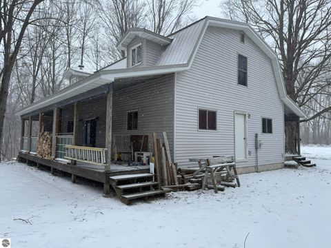 Tiny photo for 13787 170th Avenue, Leroy, MI 49655 (MLS # 1941693)