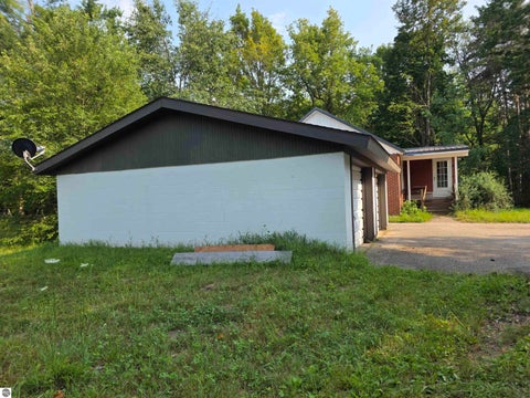 Tiny photo for 10593 S Mackinaw Trail, Cadillac, MI 49601 (MLS # 1948598)