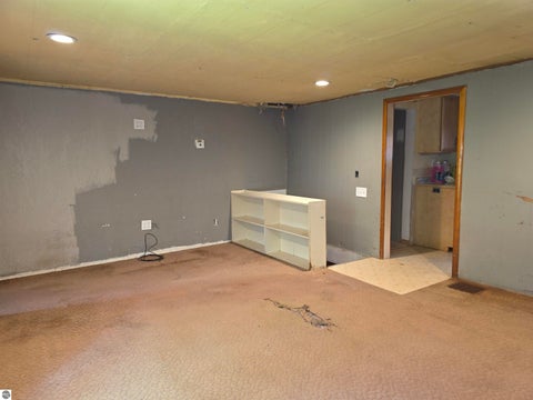Tiny photo for 10593 S Mackinaw Trail, Cadillac, MI 49601 (MLS # 1948598)