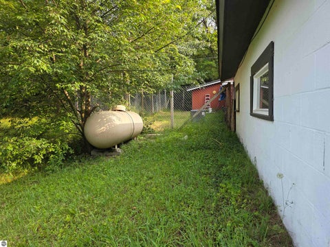 Tiny photo for 10593 S Mackinaw Trail, Cadillac, MI 49601 (MLS # 1948598)