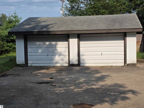 Tiny photo for 10593 S Mackinaw Trail, Cadillac, MI 49601 (MLS # 1948598)