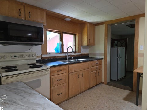 Tiny photo for 10593 S Mackinaw Trail, Cadillac, MI 49601 (MLS # 1948598)