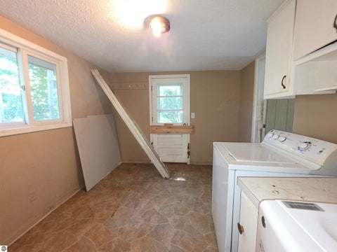 Tiny photo for 10593 S Mackinaw Trail, Cadillac, MI 49601 (MLS # 1948598)
