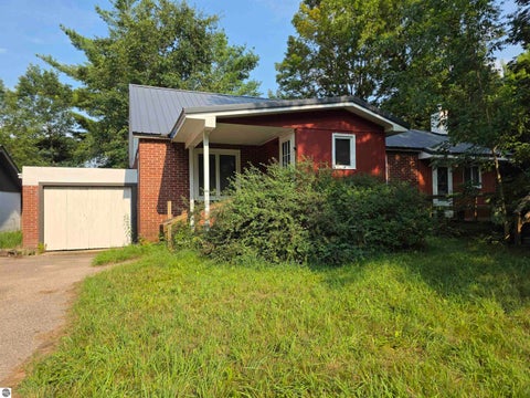Tiny photo for 10593 S Mackinaw Trail, Cadillac, MI 49601 (MLS # 1948598)