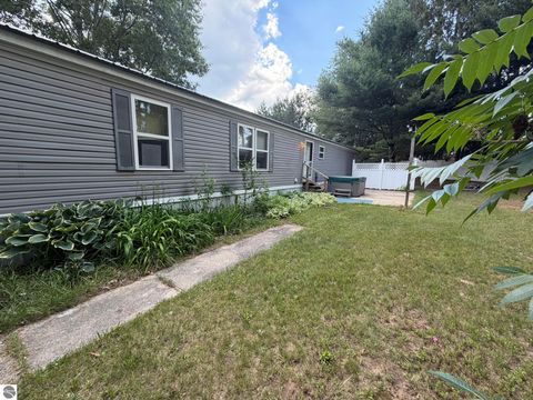 Tiny photo for 6280 W Broadway Street, Lake City, MI 49651 (MLS # 1947996)