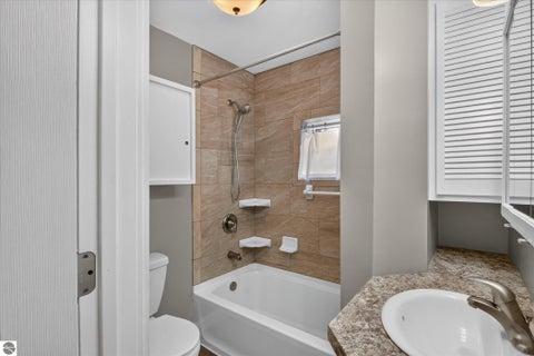 Tiny photo for 804 N River Avenue, Alma, MI 48801 (MLS # 1951101)