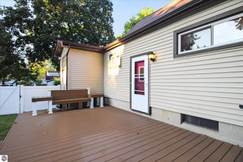 Tiny photo for 804 N River Avenue, Alma, MI 48801 (MLS # 1951101)